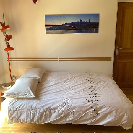 Bed and Breakfast Les Cabanons Dardilly Esterno foto