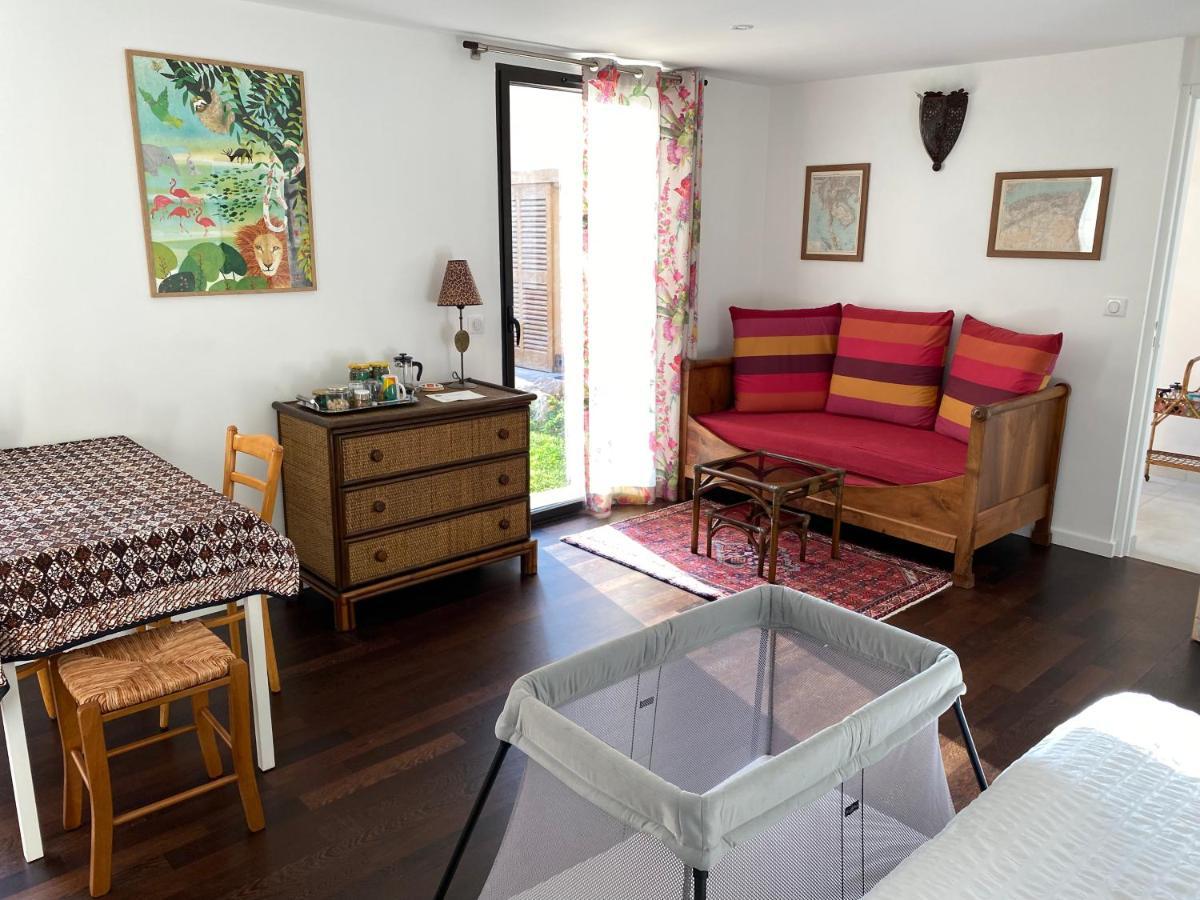 Bed and Breakfast Les Cabanons Dardilly Esterno foto
