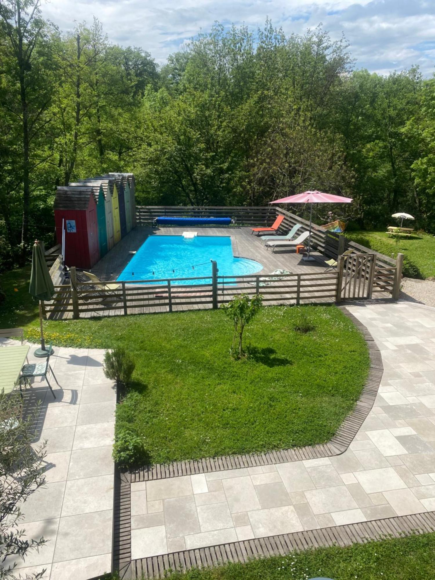 Bed and Breakfast Les Cabanons Dardilly Esterno foto